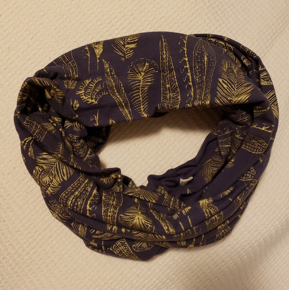 Thief And Bandit scarf